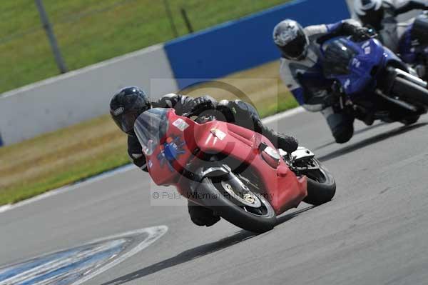 Motorcycle action photographs;donington;donington park leicestershire;donington photographs;event digital images;eventdigitalimages;no limits trackday;peter wileman photography;trackday;trackday digital images;trackday photos