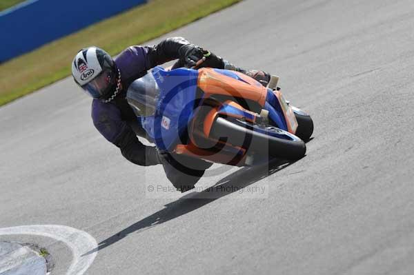 Motorcycle action photographs;donington;donington park leicestershire;donington photographs;event digital images;eventdigitalimages;no limits trackday;peter wileman photography;trackday;trackday digital images;trackday photos