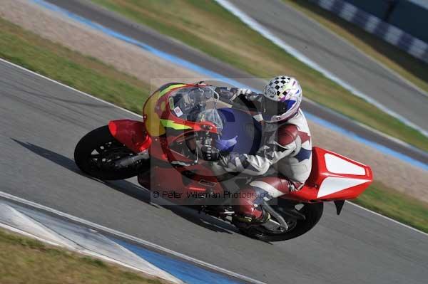 Motorcycle action photographs;donington;donington park leicestershire;donington photographs;event digital images;eventdigitalimages;no limits trackday;peter wileman photography;trackday;trackday digital images;trackday photos