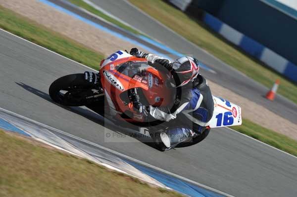 Motorcycle action photographs;donington;donington park leicestershire;donington photographs;event digital images;eventdigitalimages;no limits trackday;peter wileman photography;trackday;trackday digital images;trackday photos