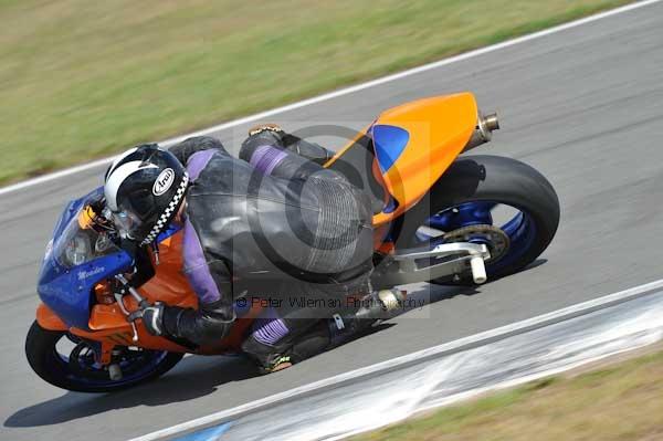 Motorcycle action photographs;donington;donington park leicestershire;donington photographs;event digital images;eventdigitalimages;no limits trackday;peter wileman photography;trackday;trackday digital images;trackday photos