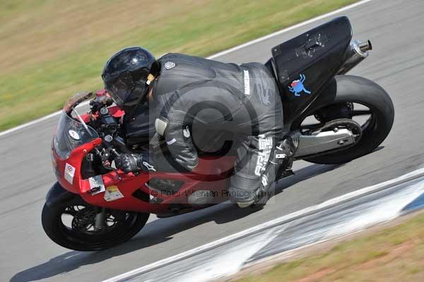 Motorcycle action photographs;donington;donington park leicestershire;donington photographs;event digital images;eventdigitalimages;no limits trackday;peter wileman photography;trackday;trackday digital images;trackday photos