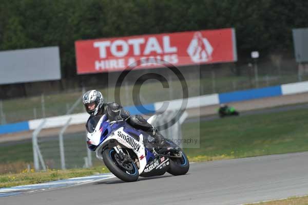 Motorcycle action photographs;donington;donington park leicestershire;donington photographs;event digital images;eventdigitalimages;no limits trackday;peter wileman photography;trackday;trackday digital images;trackday photos