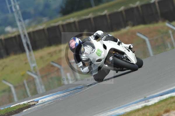 Motorcycle action photographs;donington;donington park leicestershire;donington photographs;event digital images;eventdigitalimages;no limits trackday;peter wileman photography;trackday;trackday digital images;trackday photos