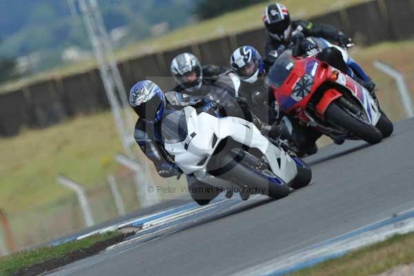 Motorcycle action photographs;donington;donington park leicestershire;donington photographs;event digital images;eventdigitalimages;no limits trackday;peter wileman photography;trackday;trackday digital images;trackday photos