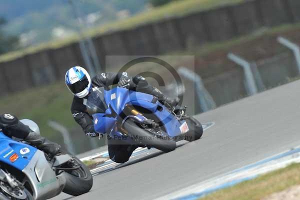 Motorcycle action photographs;donington;donington park leicestershire;donington photographs;event digital images;eventdigitalimages;no limits trackday;peter wileman photography;trackday;trackday digital images;trackday photos