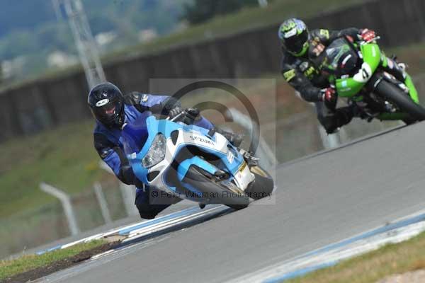 Motorcycle action photographs;donington;donington park leicestershire;donington photographs;event digital images;eventdigitalimages;no limits trackday;peter wileman photography;trackday;trackday digital images;trackday photos