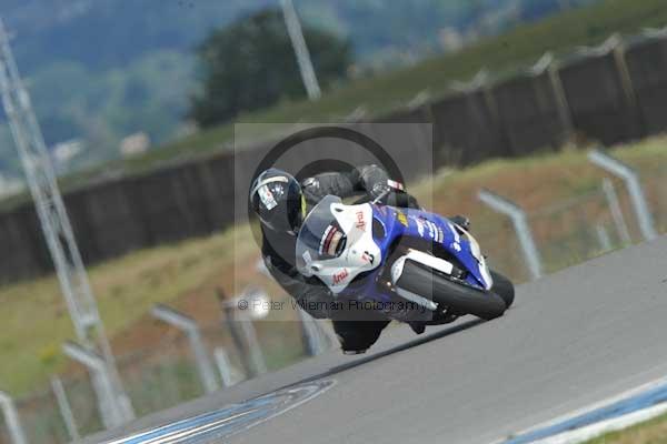 Motorcycle action photographs;donington;donington park leicestershire;donington photographs;event digital images;eventdigitalimages;no limits trackday;peter wileman photography;trackday;trackday digital images;trackday photos