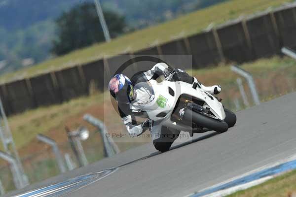 Motorcycle action photographs;donington;donington park leicestershire;donington photographs;event digital images;eventdigitalimages;no limits trackday;peter wileman photography;trackday;trackday digital images;trackday photos