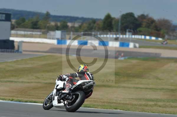 Motorcycle action photographs;donington;donington park leicestershire;donington photographs;event digital images;eventdigitalimages;no limits trackday;peter wileman photography;trackday;trackday digital images;trackday photos