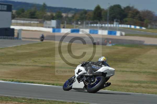 Motorcycle action photographs;donington;donington park leicestershire;donington photographs;event digital images;eventdigitalimages;no limits trackday;peter wileman photography;trackday;trackday digital images;trackday photos