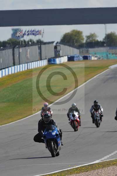 Motorcycle action photographs;donington;donington park leicestershire;donington photographs;event digital images;eventdigitalimages;no limits trackday;peter wileman photography;trackday;trackday digital images;trackday photos