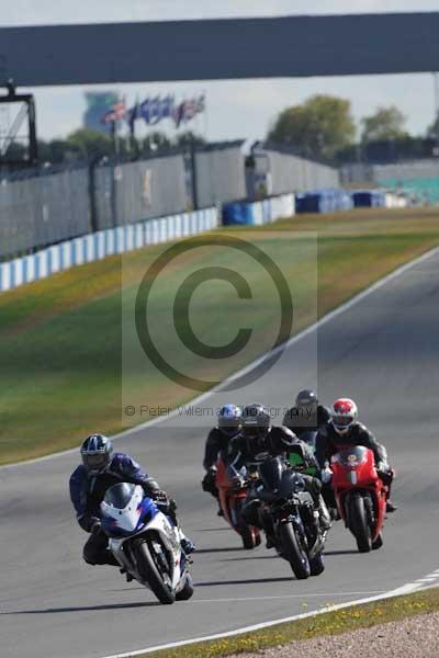 Motorcycle action photographs;donington;donington park leicestershire;donington photographs;event digital images;eventdigitalimages;no limits trackday;peter wileman photography;trackday;trackday digital images;trackday photos