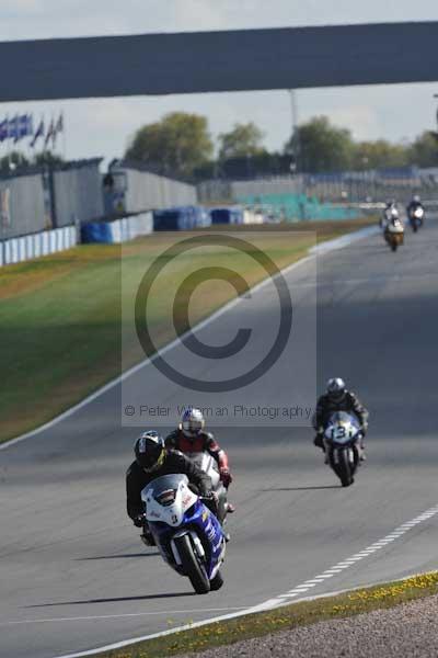 Motorcycle action photographs;donington;donington park leicestershire;donington photographs;event digital images;eventdigitalimages;no limits trackday;peter wileman photography;trackday;trackday digital images;trackday photos