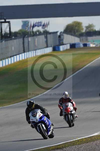 Motorcycle action photographs;donington;donington park leicestershire;donington photographs;event digital images;eventdigitalimages;no limits trackday;peter wileman photography;trackday;trackday digital images;trackday photos