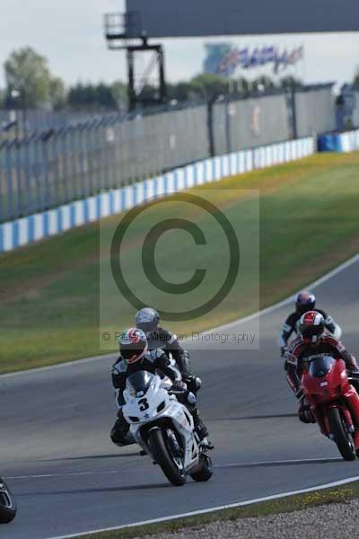 Motorcycle action photographs;donington;donington park leicestershire;donington photographs;event digital images;eventdigitalimages;no limits trackday;peter wileman photography;trackday;trackday digital images;trackday photos