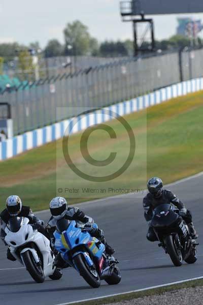 Motorcycle action photographs;donington;donington park leicestershire;donington photographs;event digital images;eventdigitalimages;no limits trackday;peter wileman photography;trackday;trackday digital images;trackday photos