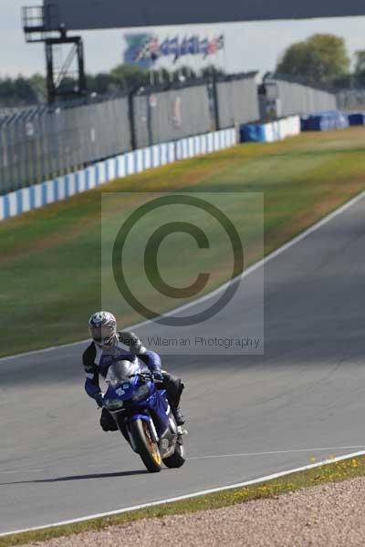 Motorcycle action photographs;donington;donington park leicestershire;donington photographs;event digital images;eventdigitalimages;no limits trackday;peter wileman photography;trackday;trackday digital images;trackday photos