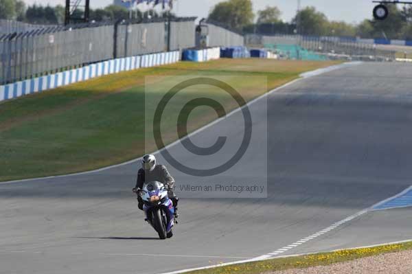 Motorcycle action photographs;donington;donington park leicestershire;donington photographs;event digital images;eventdigitalimages;no limits trackday;peter wileman photography;trackday;trackday digital images;trackday photos