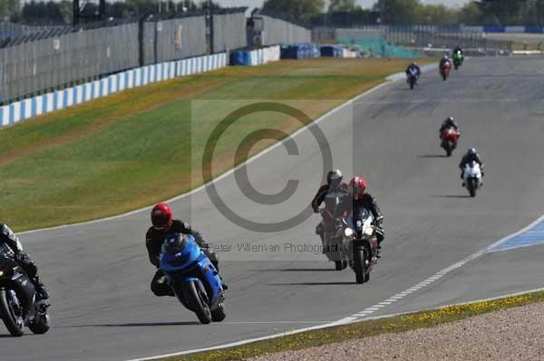 Motorcycle action photographs;donington;donington park leicestershire;donington photographs;event digital images;eventdigitalimages;no limits trackday;peter wileman photography;trackday;trackday digital images;trackday photos