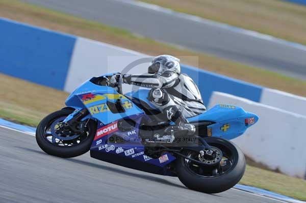 Motorcycle action photographs;donington;donington park leicestershire;donington photographs;event digital images;eventdigitalimages;no limits trackday;peter wileman photography;trackday;trackday digital images;trackday photos