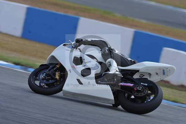 Motorcycle action photographs;donington;donington park leicestershire;donington photographs;event digital images;eventdigitalimages;no limits trackday;peter wileman photography;trackday;trackday digital images;trackday photos