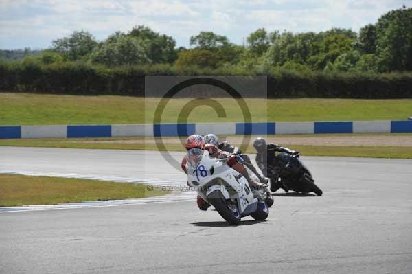 Motorcycle action photographs;donington;donington park leicestershire;donington photographs;event digital images;eventdigitalimages;no limits trackday;peter wileman photography;trackday;trackday digital images;trackday photos