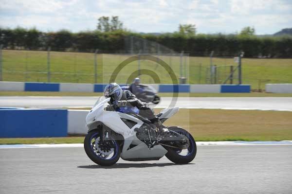 Motorcycle action photographs;donington;donington park leicestershire;donington photographs;event digital images;eventdigitalimages;no limits trackday;peter wileman photography;trackday;trackday digital images;trackday photos