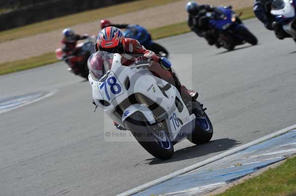 Motorcycle action photographs;donington;donington park leicestershire;donington photographs;event digital images;eventdigitalimages;no limits trackday;peter wileman photography;trackday;trackday digital images;trackday photos