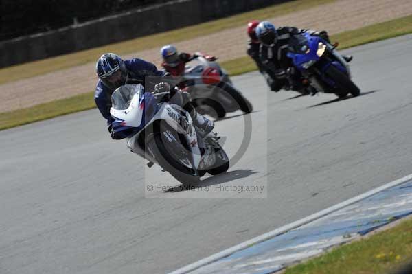 Motorcycle action photographs;donington;donington park leicestershire;donington photographs;event digital images;eventdigitalimages;no limits trackday;peter wileman photography;trackday;trackday digital images;trackday photos