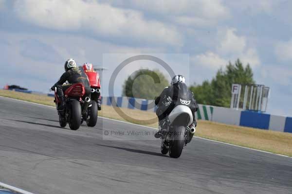 Motorcycle action photographs;donington;donington park leicestershire;donington photographs;event digital images;eventdigitalimages;no limits trackday;peter wileman photography;trackday;trackday digital images;trackday photos