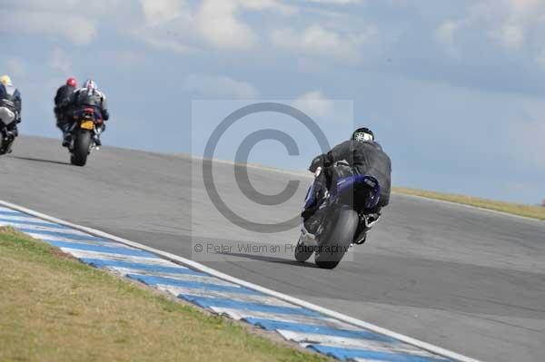 Motorcycle action photographs;donington;donington park leicestershire;donington photographs;event digital images;eventdigitalimages;no limits trackday;peter wileman photography;trackday;trackday digital images;trackday photos