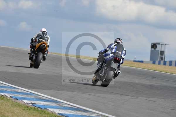 Motorcycle action photographs;donington;donington park leicestershire;donington photographs;event digital images;eventdigitalimages;no limits trackday;peter wileman photography;trackday;trackday digital images;trackday photos