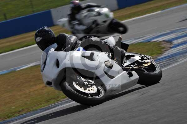 Motorcycle action photographs;donington;donington park leicestershire;donington photographs;event digital images;eventdigitalimages;no limits trackday;peter wileman photography;trackday;trackday digital images;trackday photos