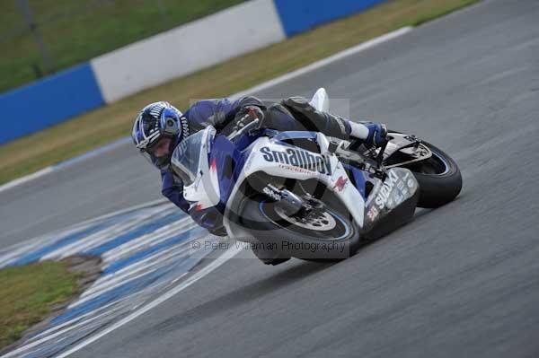 Motorcycle action photographs;donington;donington park leicestershire;donington photographs;event digital images;eventdigitalimages;no limits trackday;peter wileman photography;trackday;trackday digital images;trackday photos