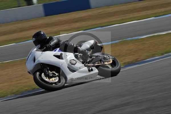 Motorcycle action photographs;donington;donington park leicestershire;donington photographs;event digital images;eventdigitalimages;no limits trackday;peter wileman photography;trackday;trackday digital images;trackday photos