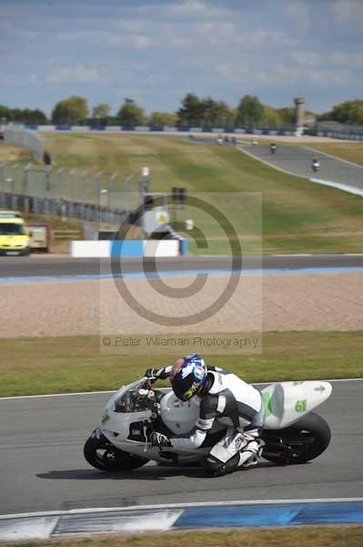 Motorcycle action photographs;donington;donington park leicestershire;donington photographs;event digital images;eventdigitalimages;no limits trackday;peter wileman photography;trackday;trackday digital images;trackday photos