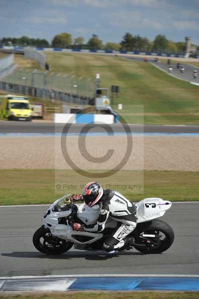 Motorcycle action photographs;donington;donington park leicestershire;donington photographs;event digital images;eventdigitalimages;no limits trackday;peter wileman photography;trackday;trackday digital images;trackday photos