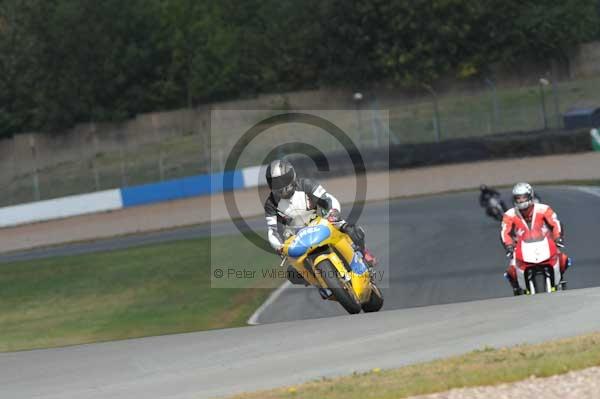 Motorcycle action photographs;donington;donington park leicestershire;donington photographs;event digital images;eventdigitalimages;no limits trackday;peter wileman photography;trackday;trackday digital images;trackday photos