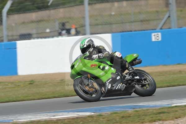 Motorcycle action photographs;donington;donington park leicestershire;donington photographs;event digital images;eventdigitalimages;no limits trackday;peter wileman photography;trackday;trackday digital images;trackday photos