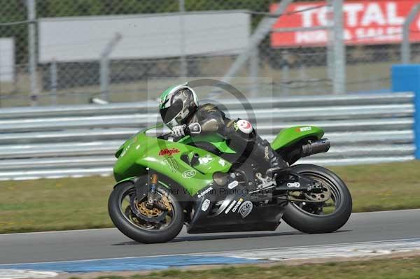 Motorcycle action photographs;donington;donington park leicestershire;donington photographs;event digital images;eventdigitalimages;no limits trackday;peter wileman photography;trackday;trackday digital images;trackday photos