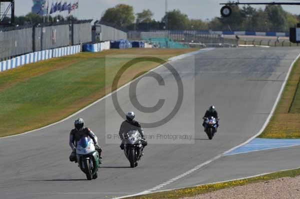 Motorcycle action photographs;donington;donington park leicestershire;donington photographs;event digital images;eventdigitalimages;no limits trackday;peter wileman photography;trackday;trackday digital images;trackday photos