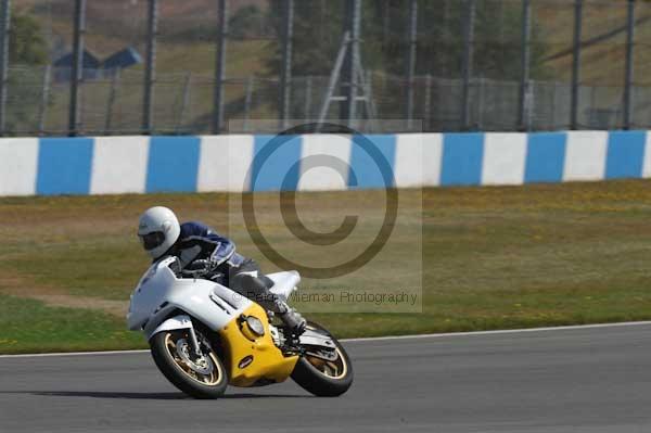 Motorcycle action photographs;donington;donington park leicestershire;donington photographs;event digital images;eventdigitalimages;no limits trackday;peter wileman photography;trackday;trackday digital images;trackday photos