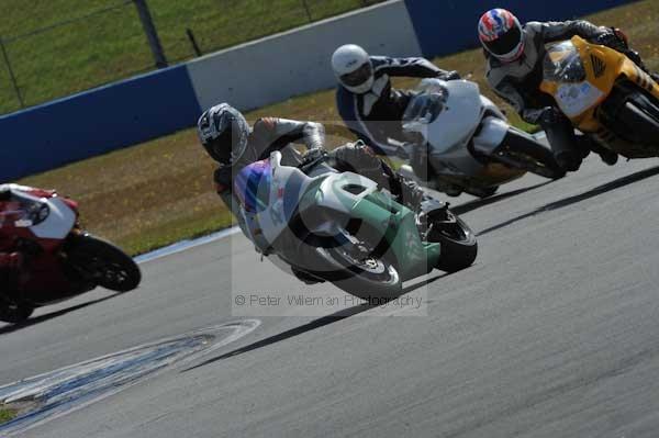 Motorcycle action photographs;donington;donington park leicestershire;donington photographs;event digital images;eventdigitalimages;no limits trackday;peter wileman photography;trackday;trackday digital images;trackday photos