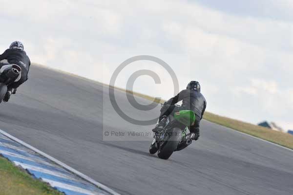 Motorcycle action photographs;donington;donington park leicestershire;donington photographs;event digital images;eventdigitalimages;no limits trackday;peter wileman photography;trackday;trackday digital images;trackday photos