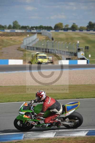 Motorcycle action photographs;donington;donington park leicestershire;donington photographs;event digital images;eventdigitalimages;no limits trackday;peter wileman photography;trackday;trackday digital images;trackday photos