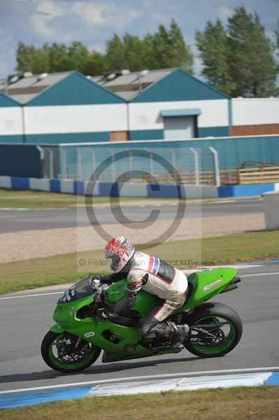 Motorcycle action photographs;donington;donington park leicestershire;donington photographs;event digital images;eventdigitalimages;no limits trackday;peter wileman photography;trackday;trackday digital images;trackday photos