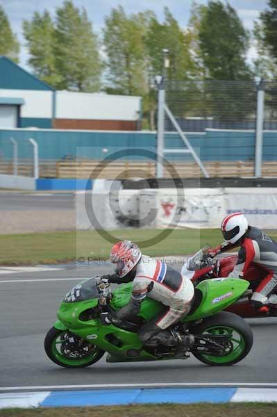 Motorcycle action photographs;donington;donington park leicestershire;donington photographs;event digital images;eventdigitalimages;no limits trackday;peter wileman photography;trackday;trackday digital images;trackday photos