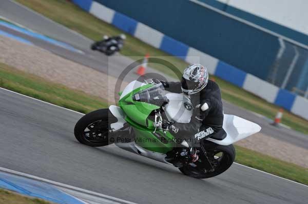 Motorcycle action photographs;donington;donington park leicestershire;donington photographs;event digital images;eventdigitalimages;no limits trackday;peter wileman photography;trackday;trackday digital images;trackday photos