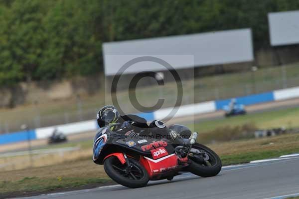 Motorcycle action photographs;donington;donington park leicestershire;donington photographs;event digital images;eventdigitalimages;no limits trackday;peter wileman photography;trackday;trackday digital images;trackday photos